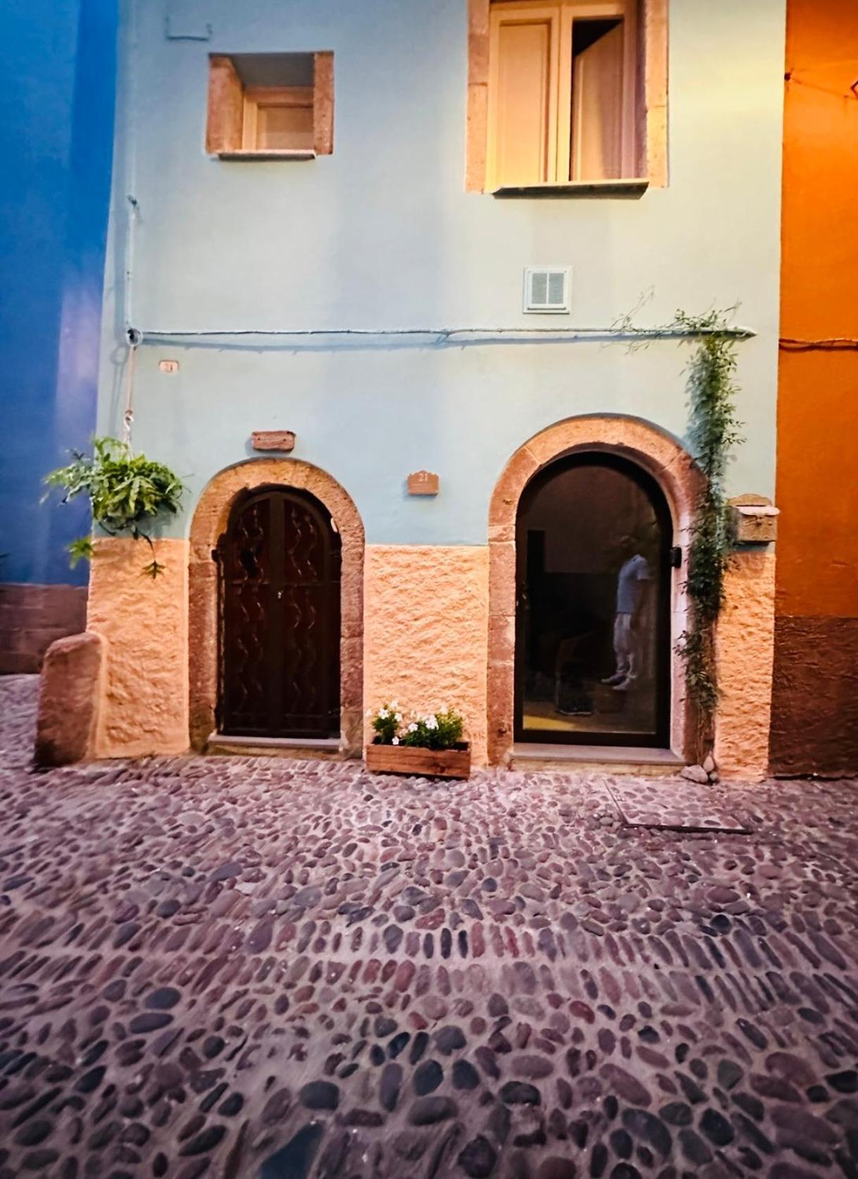 Dommo Asuletta Villa Bosa Kültér fotó
